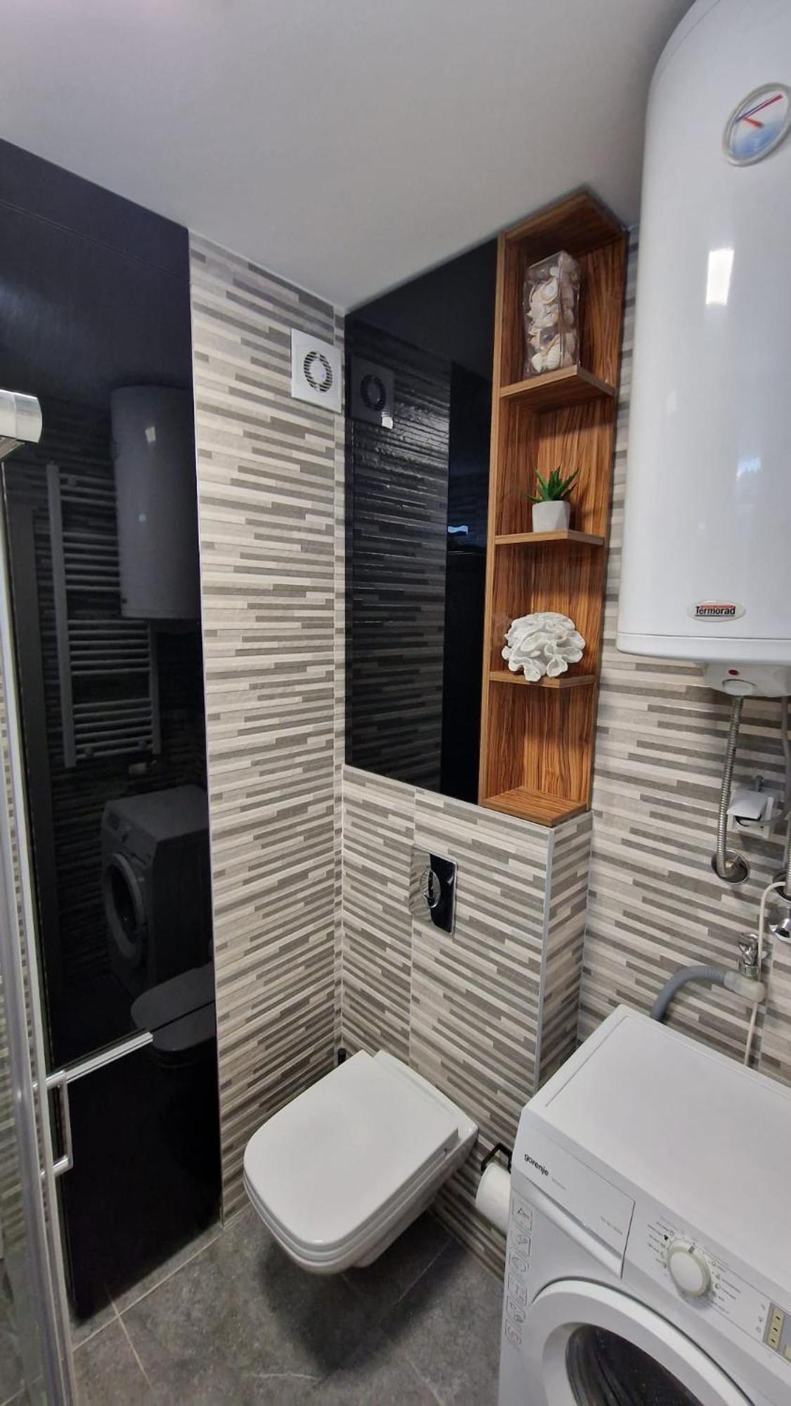 Porodicno-poslovni Udoban Stan Apartman