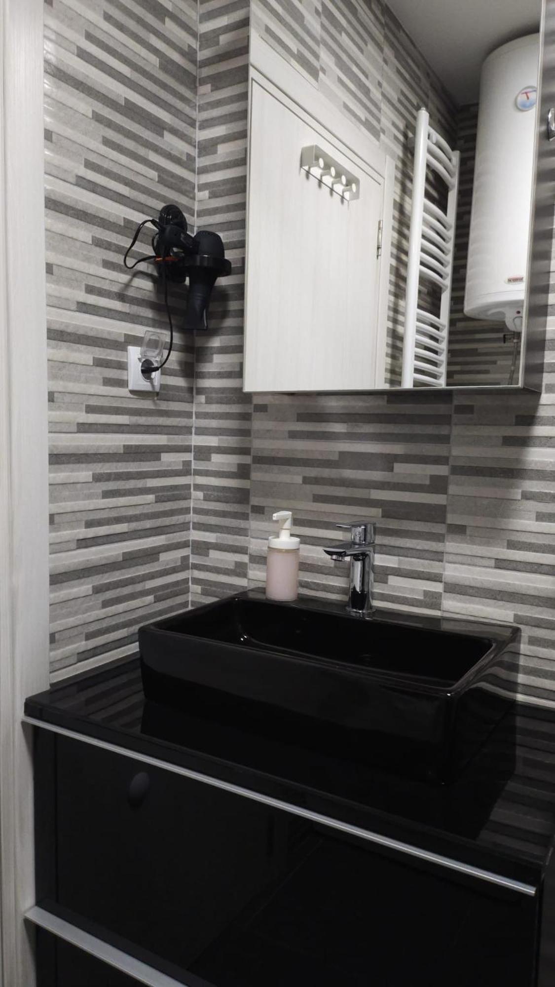 Porodicno-poslovni Udoban Stan Apartman Belgrade