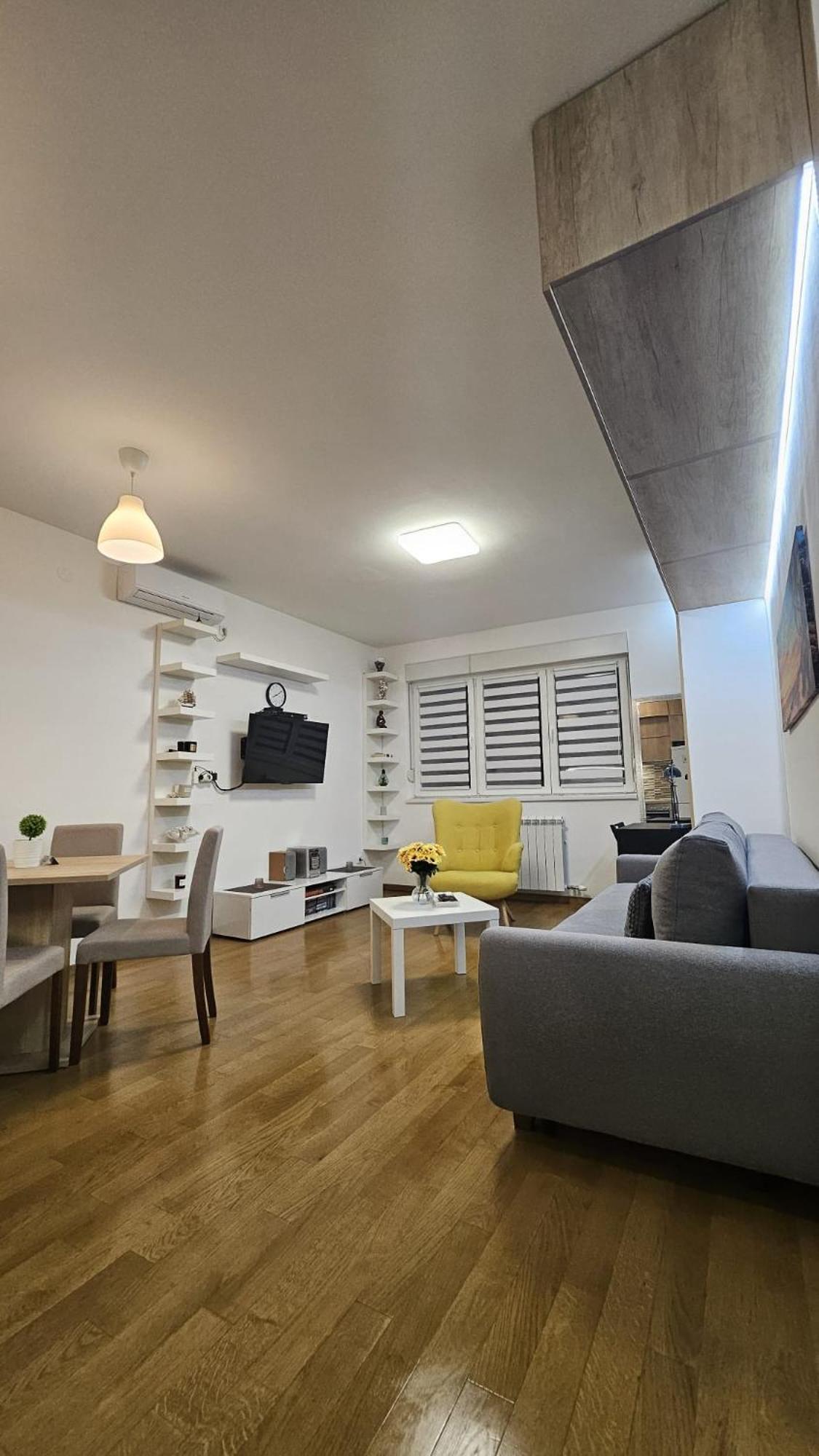 Apartman Porodicno-poslovni Udoban Stan Belgrade